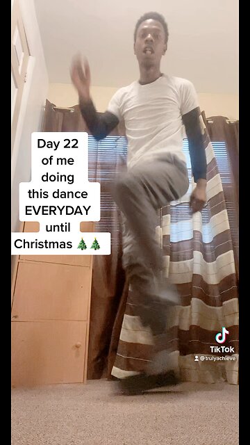 Day 22 of me doing this dance EVERYDAY until Christmas 🎄🎄