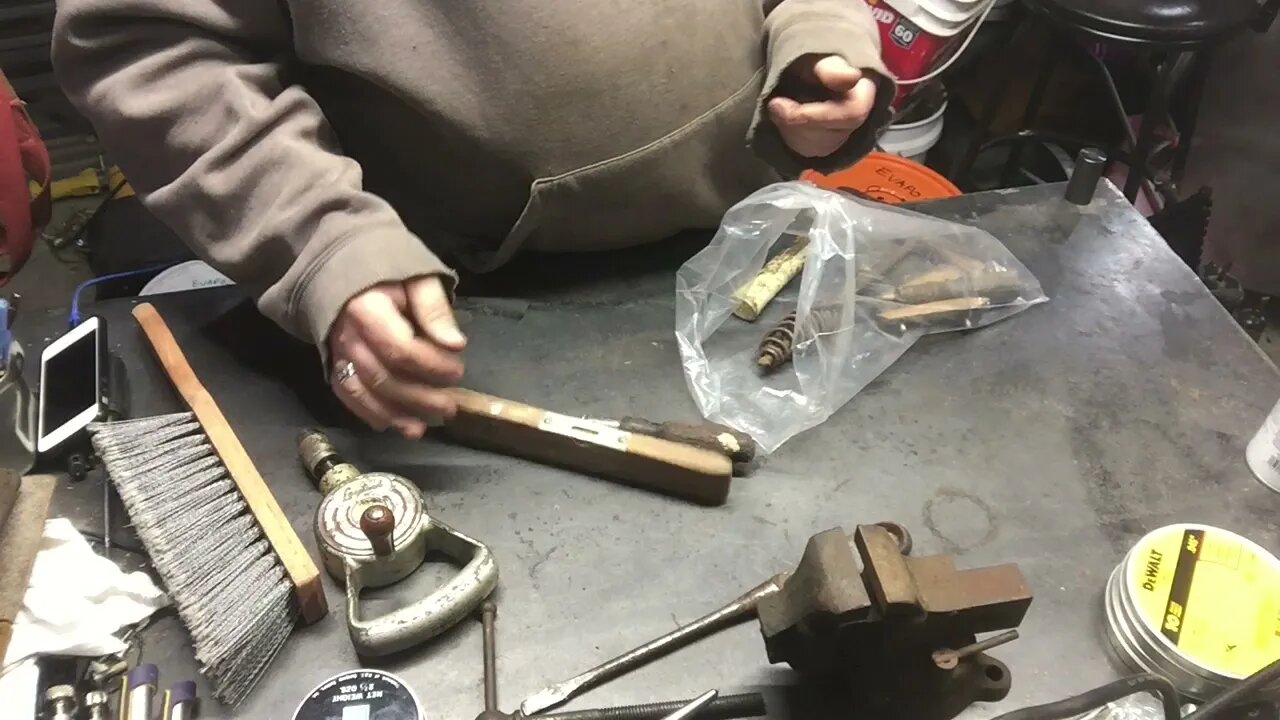 Tool Haul - Small Vice, Screw Driver and something else