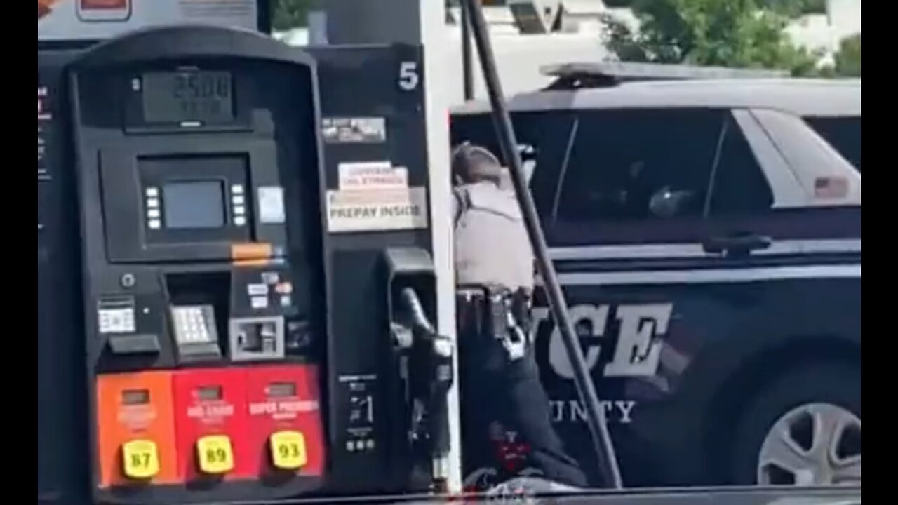 Man Shot & Killed After Attacking Police Officer - HaloRockNews