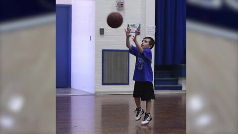 From hospital bed to Xavier's bench: Max Meyer beats cancer and follows his dream