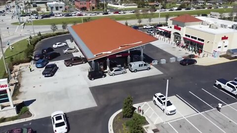 Southwest Floridians waiting hours for gas