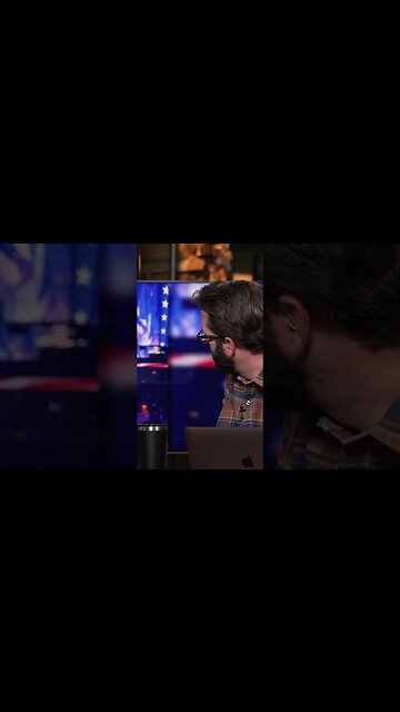 Flavor Flav Sings National Anthem