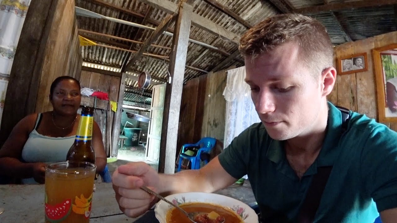 Lunch In The Forgotten Coast of Colombia 🇨🇴