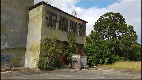 Свет прячется в ночь в Альтес Лагер / Licht versteckt sich in der Nacht in Altes Lager