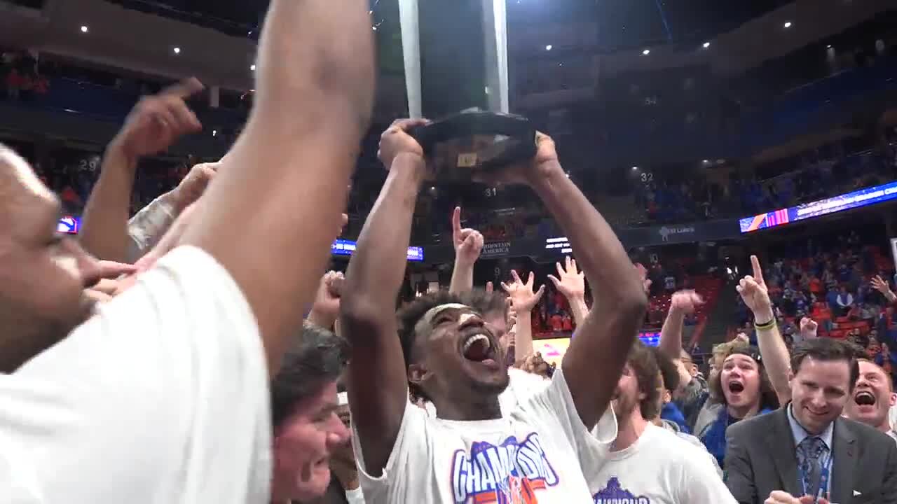 Boise State takes Mountain West regular season title with win over Nevada