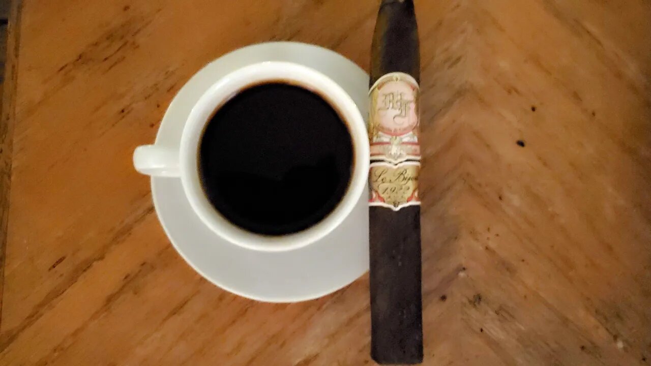 Le Bijou 1922 Torpedo Box Press cigar review