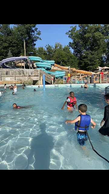 Lake Compounce 2023 YEEAHH BUDDY lol 🎡💦🎢⛲️