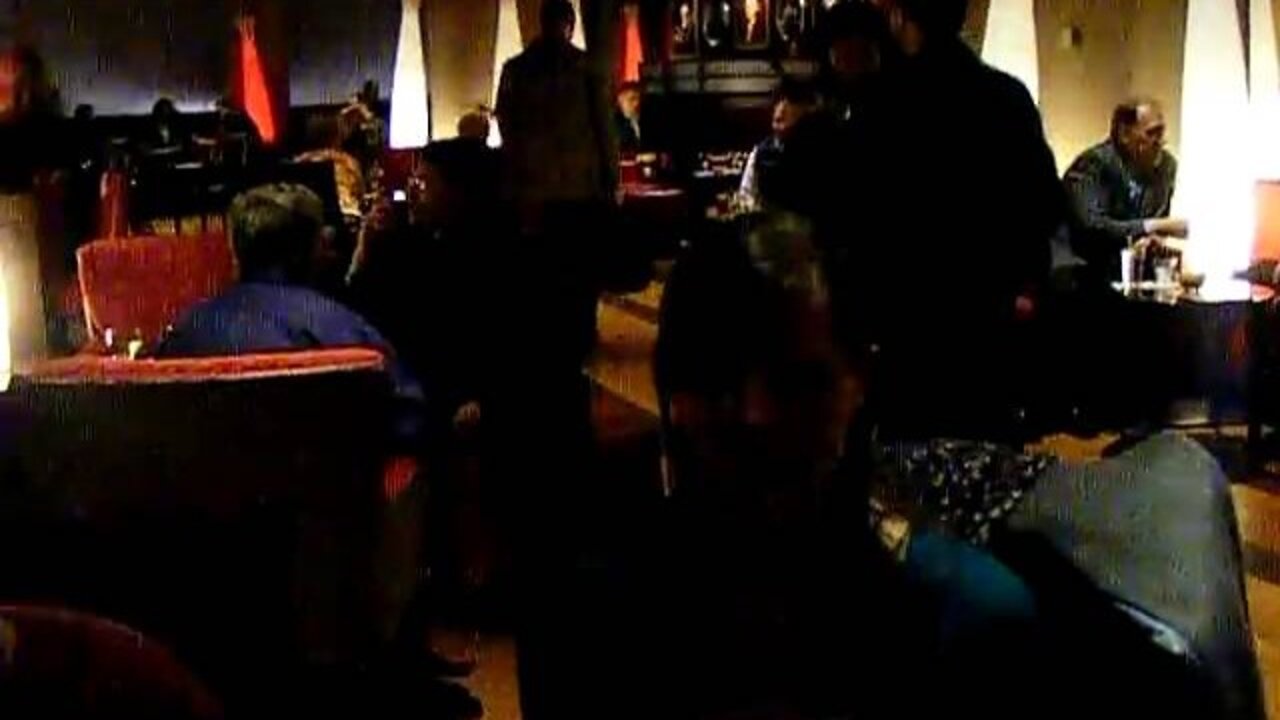 Mystery Woman Table.AVI