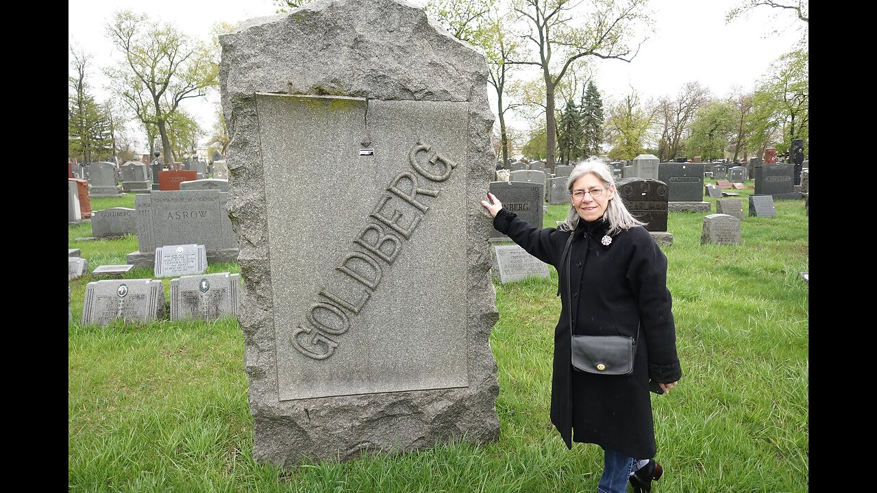 Visiting Waldheim Cemetery
