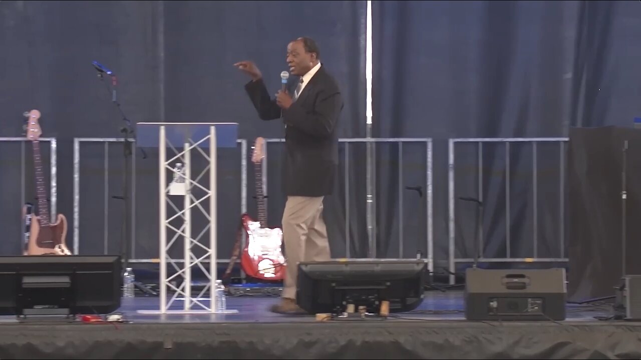 Alan Keyes | "They Are Trying To Tell Us"