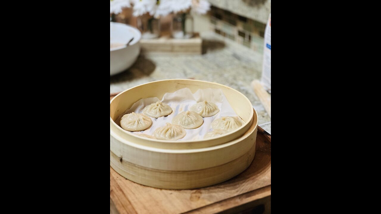 Full recipe in my link bio#chinesefood #soupdumplings #dumplings #小笼包 #猪肉包子#chinesesoupdumplings