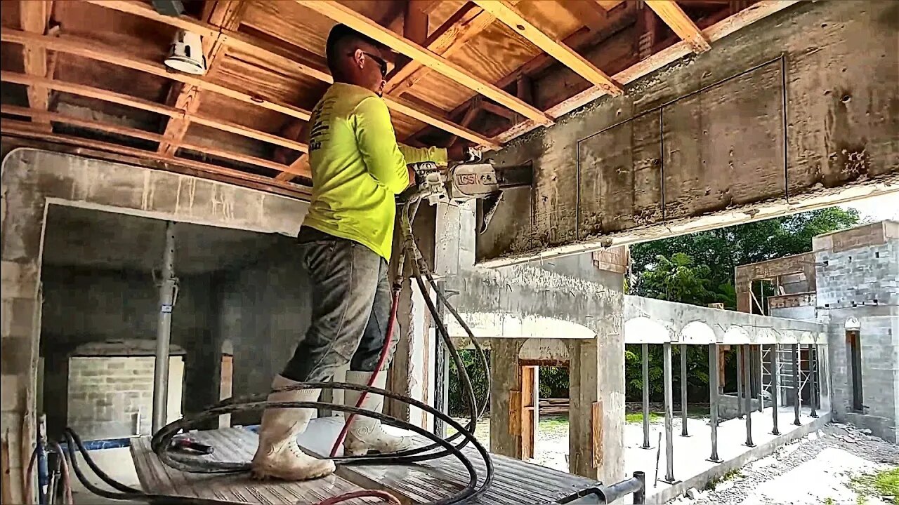 Cutting Beam with Chainsaw | Concrete Cutting Miami, LLC