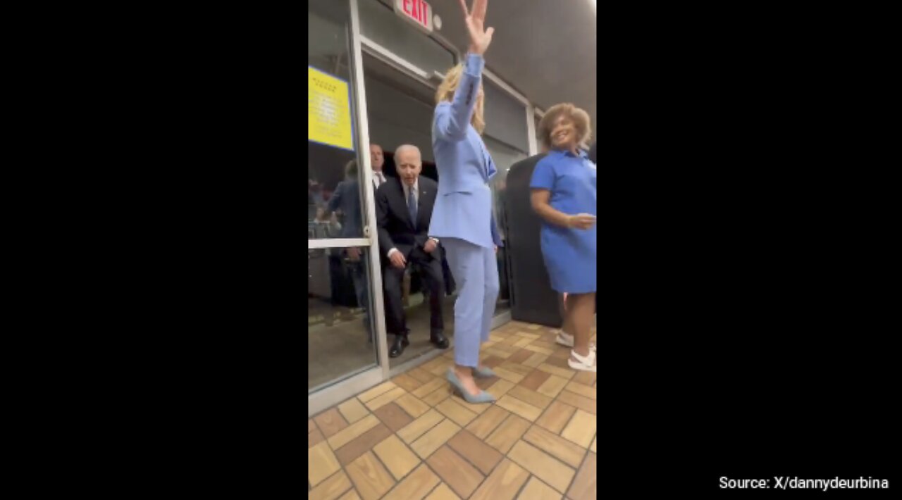 WATCH: Brandon Shuffles Into Waffle House After Debate, Leads To Hilarious Comments