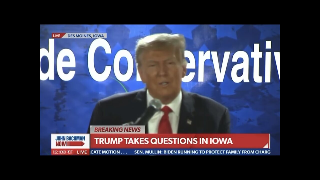 TRUMP❤️DISCUSS QUESTIONS🎙️WITH PATRIOTS IN DES MOINES IOWA💙🇺🇸🗽⭐️