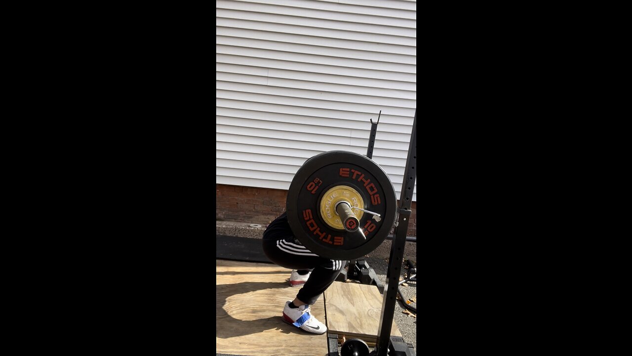 Back Squat 132KG/291LBs for 5 Reps!