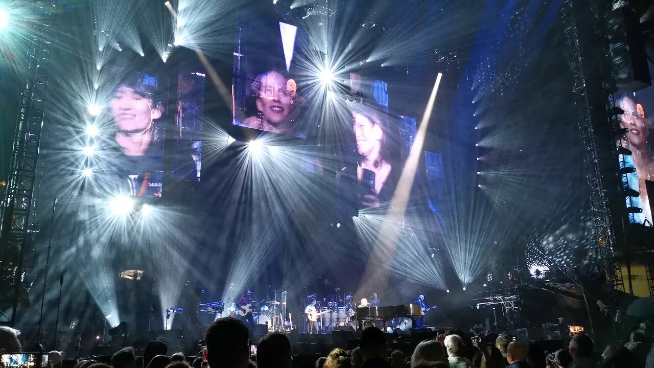 Billy Joel in Arlington song She's Always a Woman