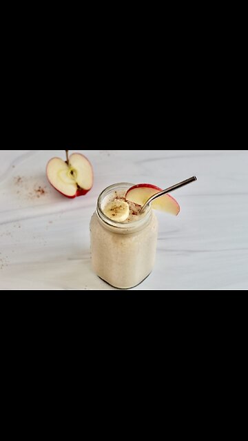 Lipo in a Glass: Burn Fat Fast with This Apple Detox Smoothie!