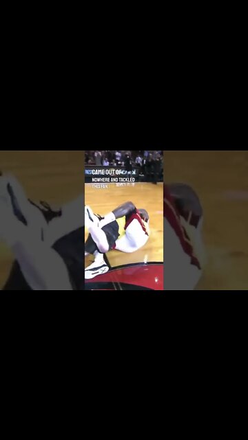 LeBron James tackled a fan on the basketball court 😱