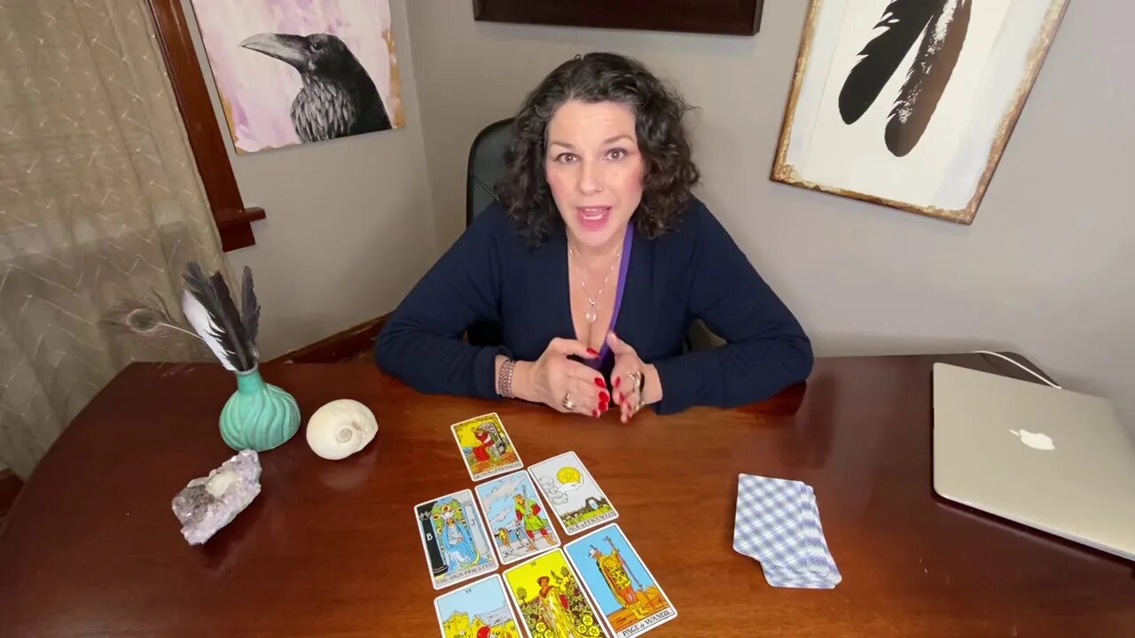 TAROT BY JANINE LOOKS AT NEW ZELAND AND TASMANIA - HOW MUCH DEEP STATE/ DARK CULT INFESTATION 🤨