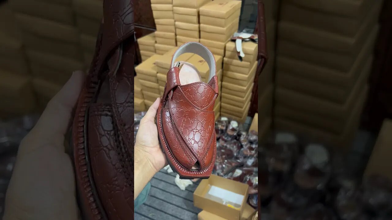 Crocodile Norozi chappal 03335742086 #norozi #shoe #footwear #fashion #handmade #shoemaking