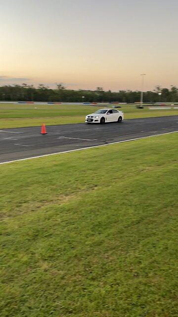Holden Commodore Race