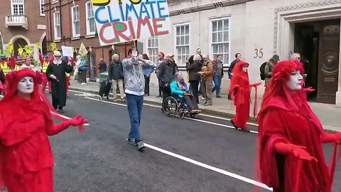 Climate Experts March In London