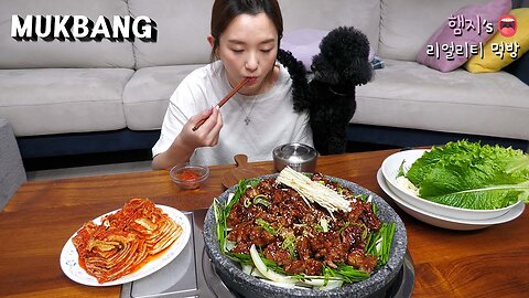 Keeping Food Warm Till The End "Galbi" (Hot Stone Grilled Pork) ★ ft. Kimchi