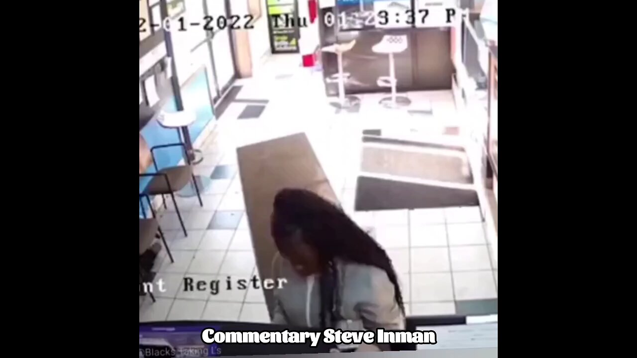 Thief gets stopped when the door locks