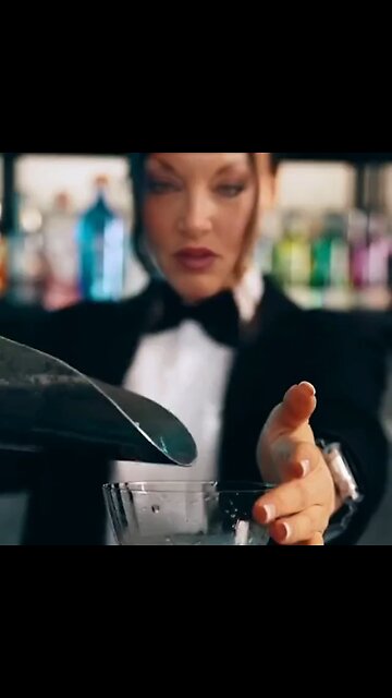 Step up too the Bar 💋