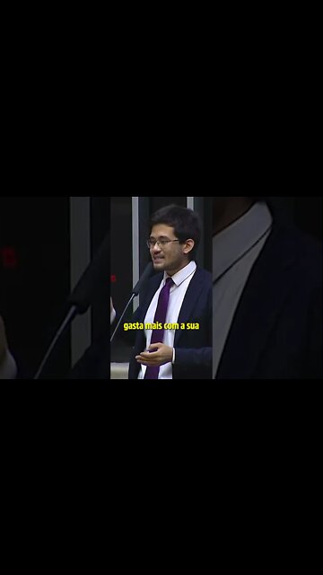 Os POLÍTICOS têm que abrir mão das REGALIAS!! #shorts