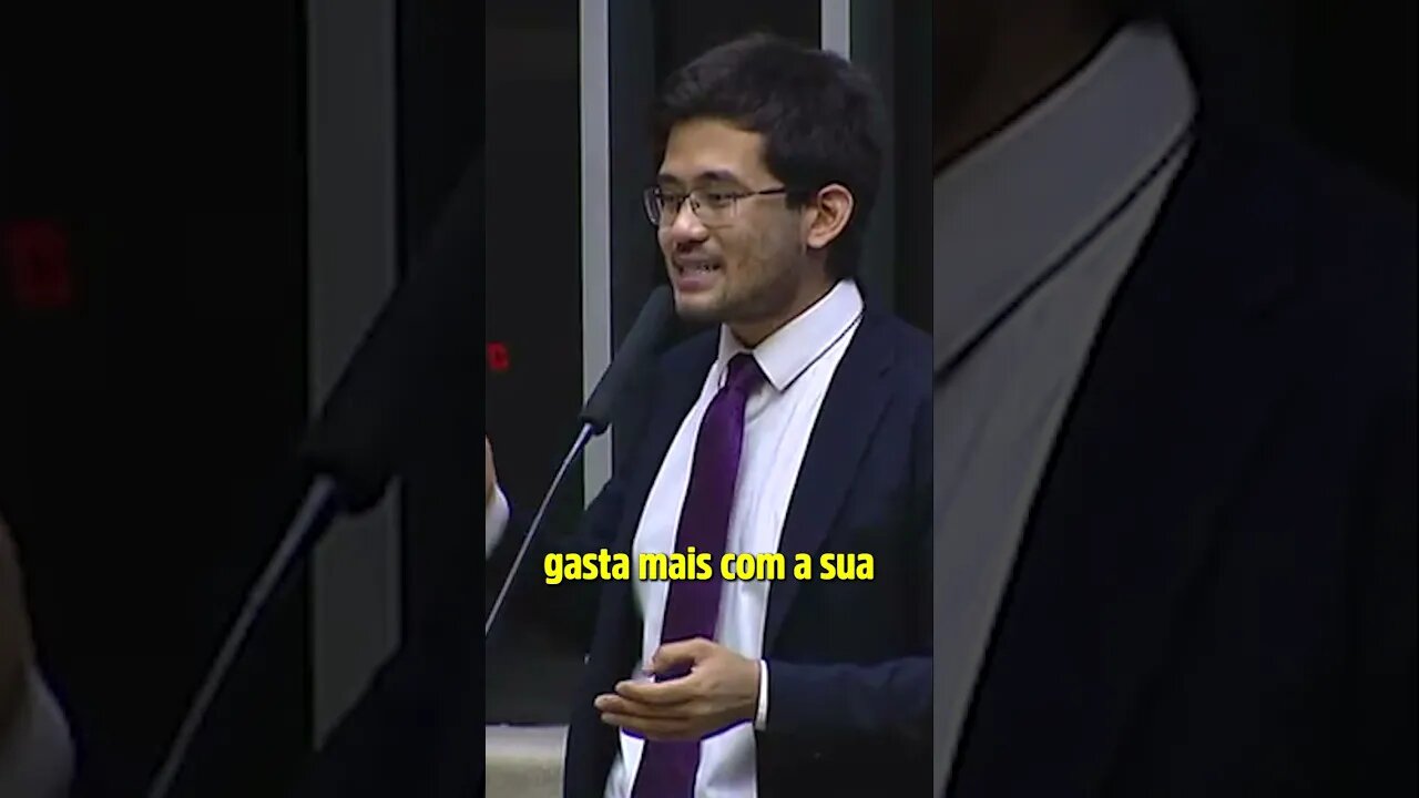 Os POLÍTICOS têm que abrir mão das REGALIAS!! #shorts