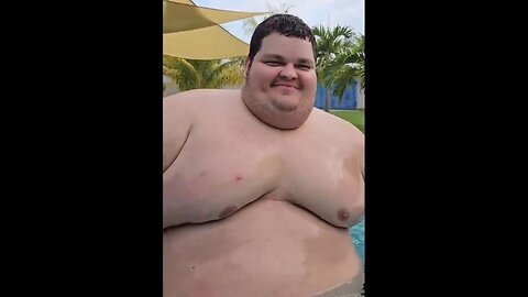 Giant Fat Social Media Influencer Who Showed Off His Massiveness Drops Dead At 37
