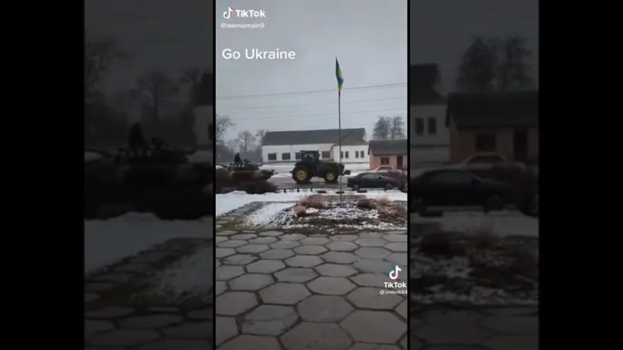 Viva Ukrainian farmers and the their tractor!