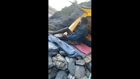 Uk migrant camping