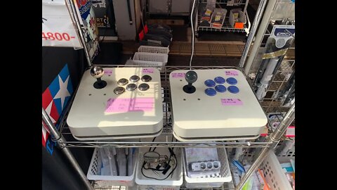 Nossa visita a loja de Fightstick/Arcade Stick em AKIHABARA, Chiyoda em Tóquio Japão no sábado.