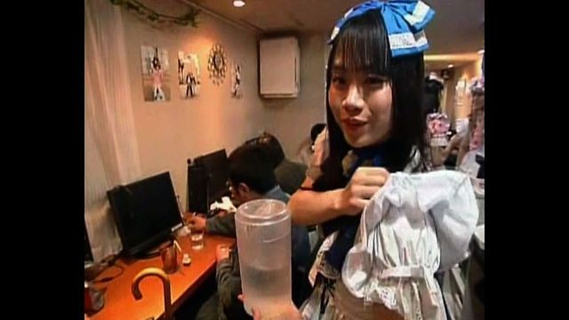 Cross-Dress Cafe