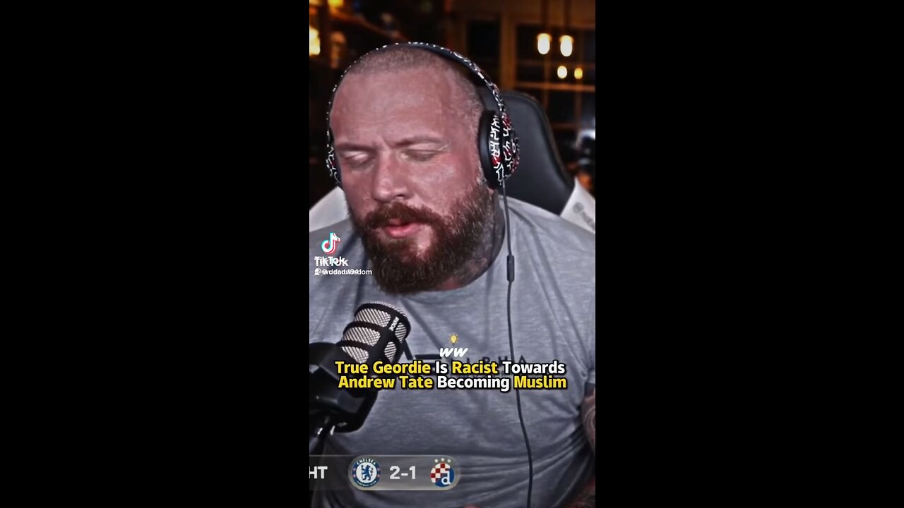 true geordie reacts to himself