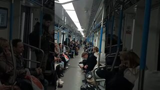 New Moscow Metro Trains no Doors Between Cars.