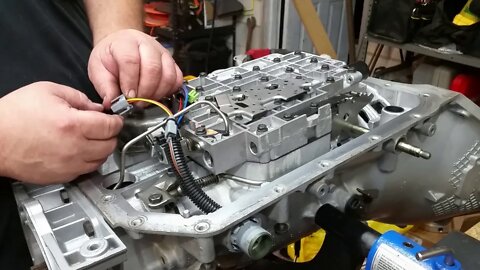 Valvebody install and Final assembly on the GM 4L80e