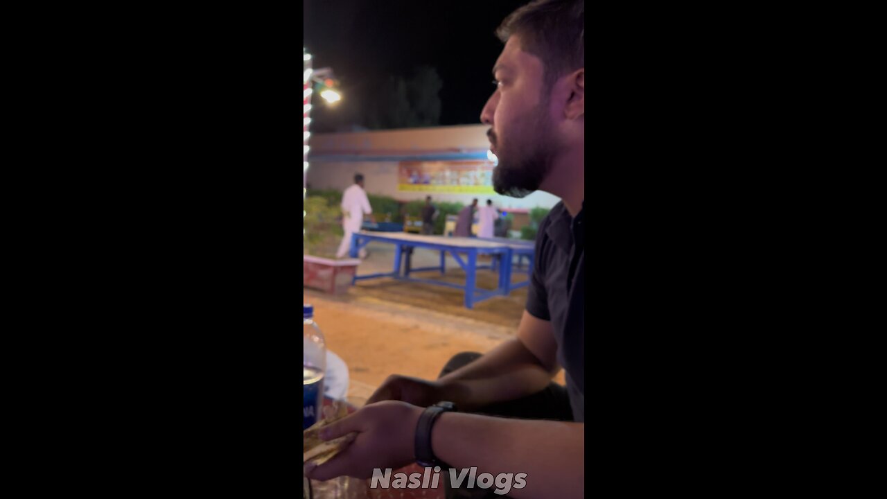 Youtube / Nasli Vlogs ❤️