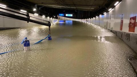 Roads, tunnel flooded as main water pipe ruptures in Madrid