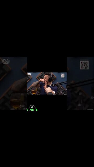 MONARK FALA SOBRE BOLSONARO NO FLOW | CORTES BOM PODCAST | #SHORTS