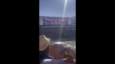 Texas Longhorns entrance vs Kentucky Hells Bells AC/DC