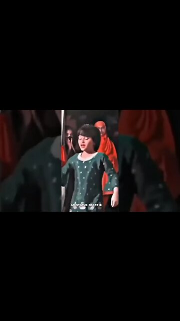 ladki dance video//yah ladki trend per chal rahi hai#dancevideo #dancecover #dancing #short