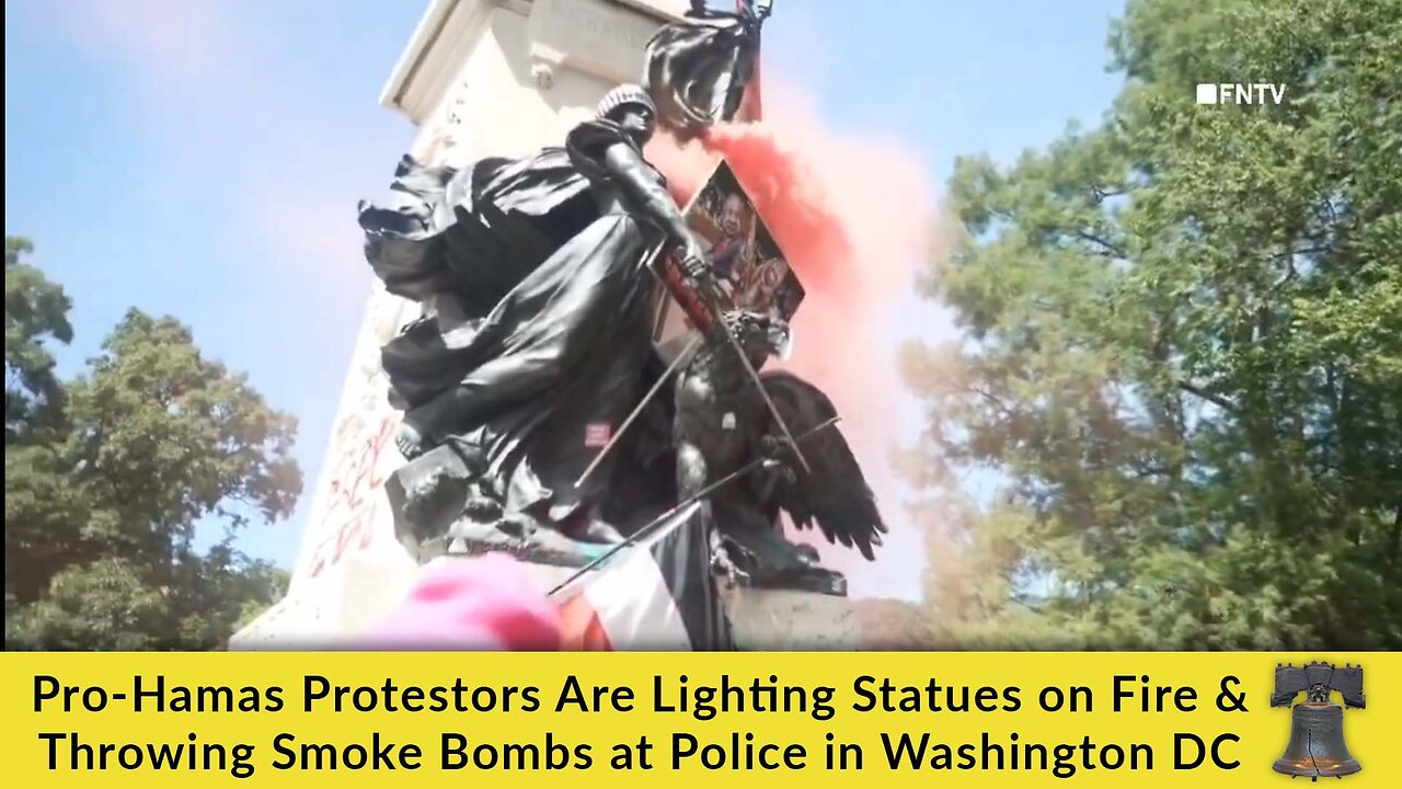 Pro-Hamas Protestors Are Lighting Statues on Fire & Throwing Smoke Bombs at Police in Washington DC