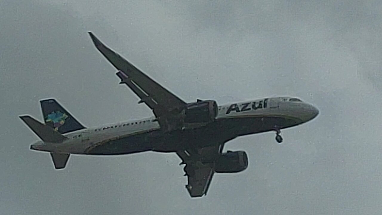 Airbus A320NEO PR-YRE vindo de Recife para Fortaleza