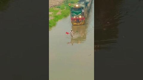 Train in Flood || Water Train || Train on Water || Train Video