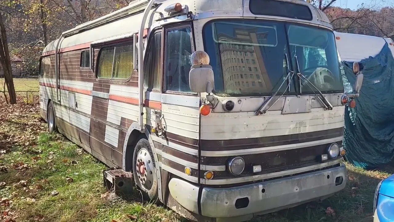 Bus Needs Restoring, 1960 GMC PD-4104