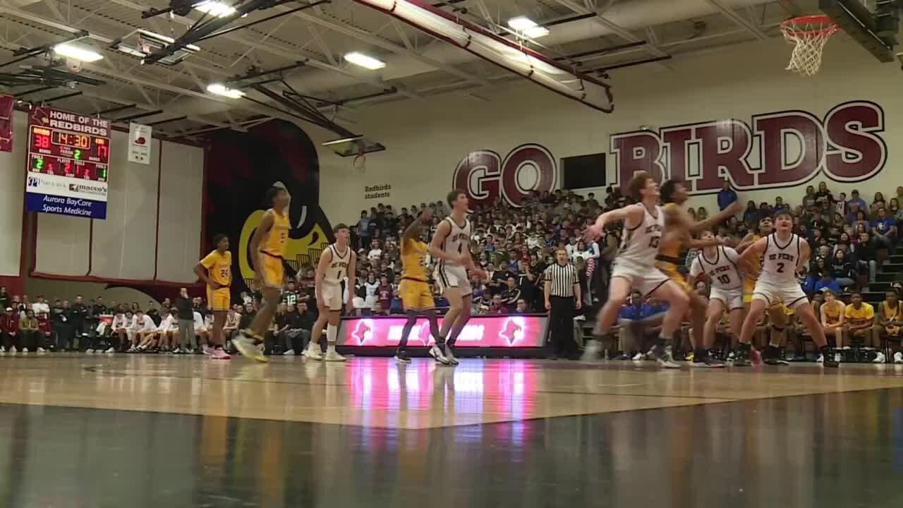 1-seeds De Pere, West De Pere both roll to regional titles