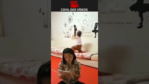 essa mulher tem uma mini ninja em casa